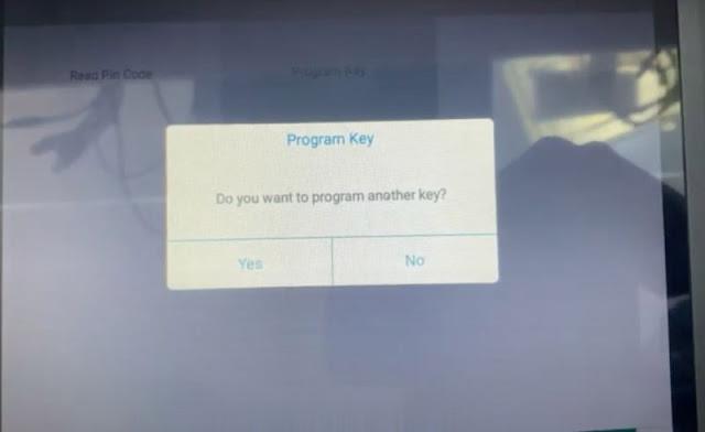 Program Renault Duster 2010-2013 all lost keys with Xtool-18 (2)