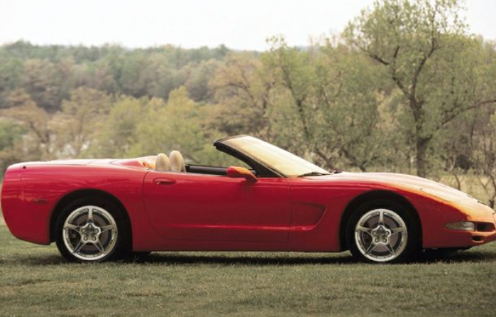 GM Corvette base 2000