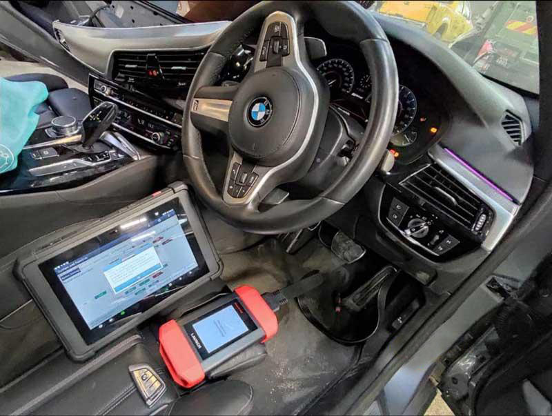 Launch-X431-PAD-VII-do-ZBECON-controller-encoding-on-BMW-1