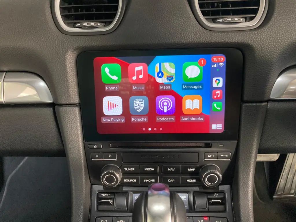 How-to-activate-Porsche-718-CarPlay-and-Android-Auto-via-USB-26